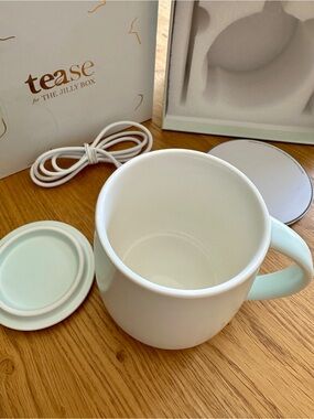 Tease Heated Ceramic Mug with Lid – Mint Green/White
